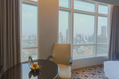 Centara Grand at CentralWorld - Tap to explore photos