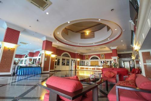 Convenient Park Bangkok Hotel - Tap to explore photos