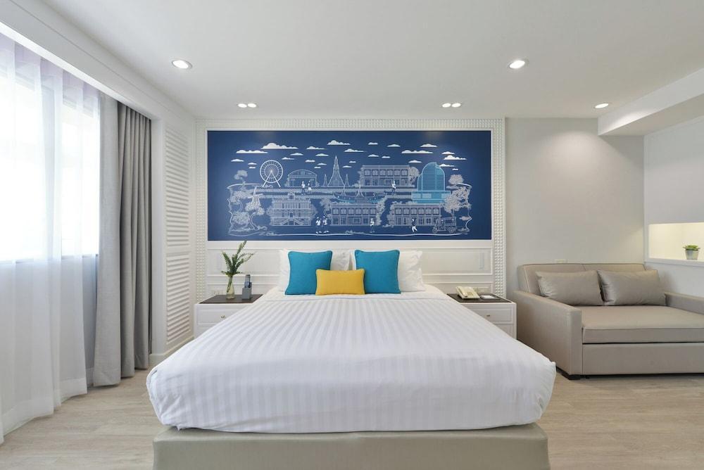 Centre Point Plus Hotel Silom Room Type - Deluxe Plus