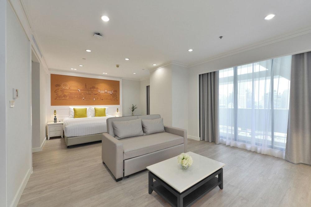 Centre Point Plus Hotel Silom Room Type - One-bedroom suite