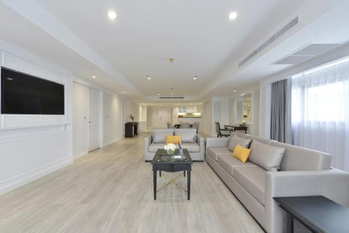 Centre Point Plus Hotel Silom Room Type - Two-Bedroom Suite
