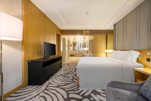 Centara Grand at Central Plaza Ladprao Bangkok - Tap to explore photos