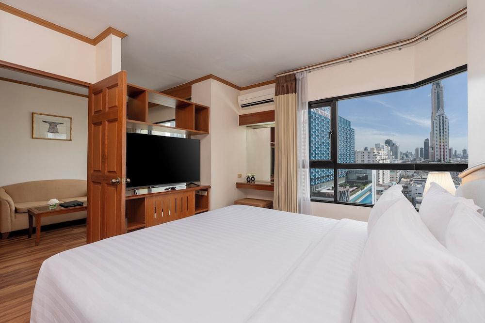 Grand Diamond Suite Room Type - Junior Suite, 1 Bedroom Smoking Grand Diamond Suite Room Type - Junior Suite, 1 Bedroom Smoking