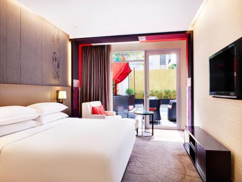 Paradox Bangkok Sukhumvit Room Type - King Suite with Terrace