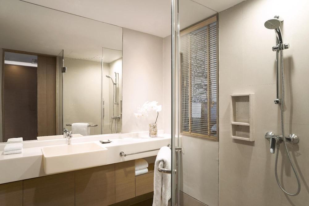 Avani Ratchada Bangkok Room Type - Deluxe Skyline Room