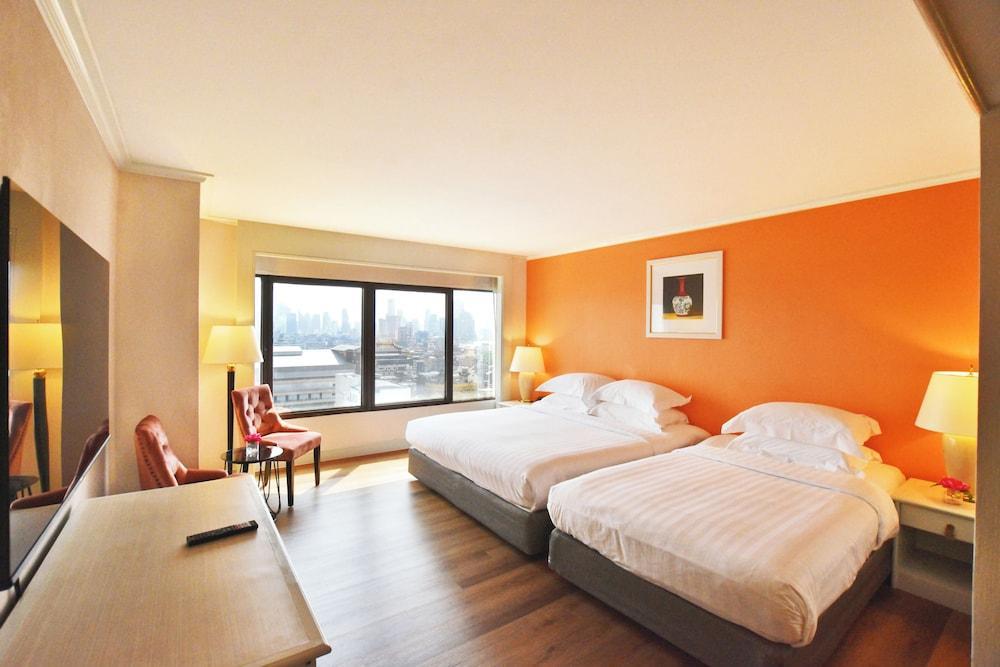 Grand China Bangkok Room Type - Family Suite River View Room