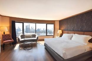 Grand China Bangkok Room Type - Deluxe River View King