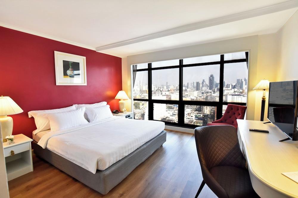 Grand China Bangkok Room Type - Superior River View Room