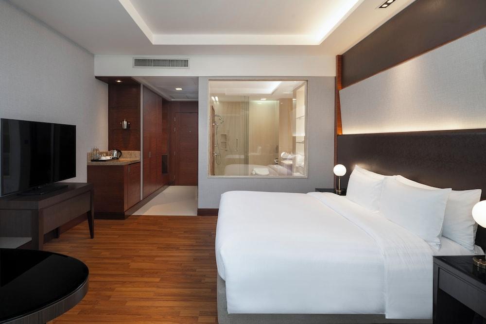The Grand Fourwings Convention Hotel Room Type - Deluxe King