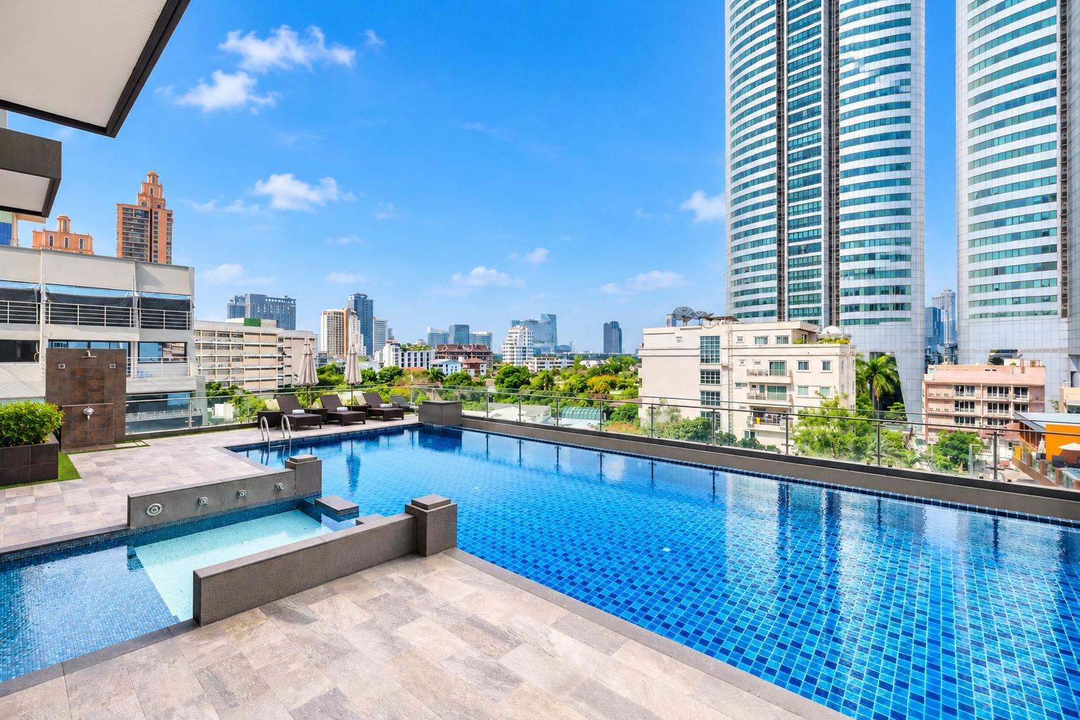 GM Serviced Apartment - Tap to explore photos