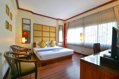 Grand Business Inn Room Type - Premier Suite