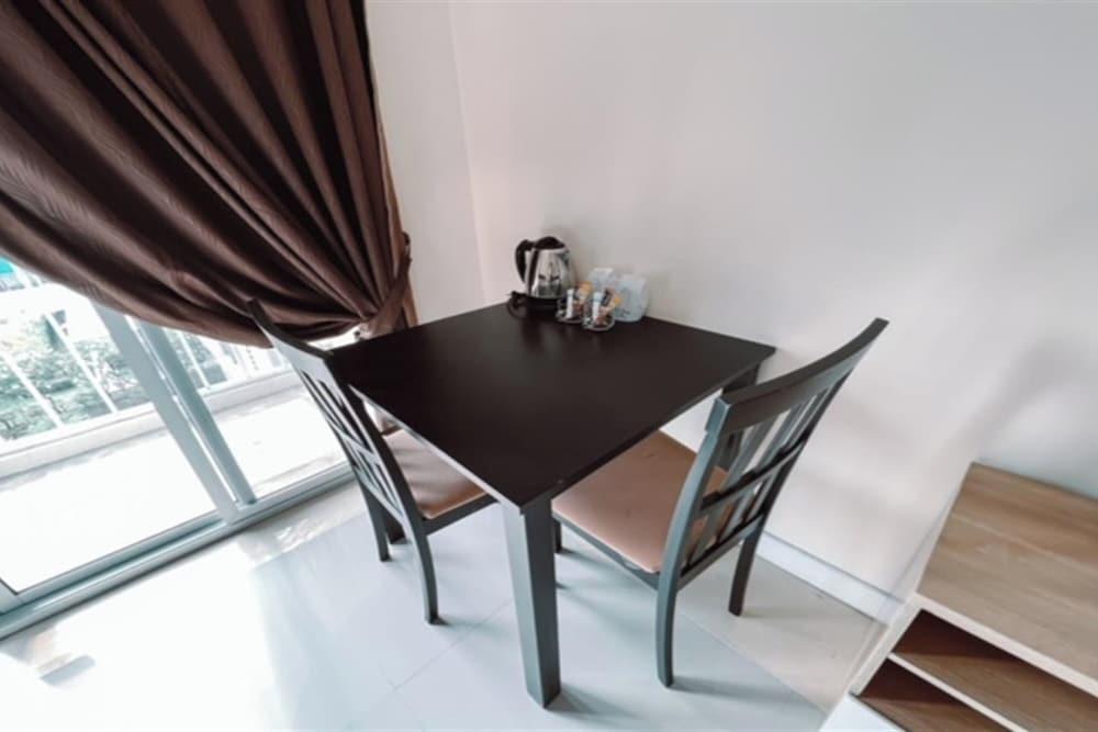 Grow Residences Room Type - Triple Room