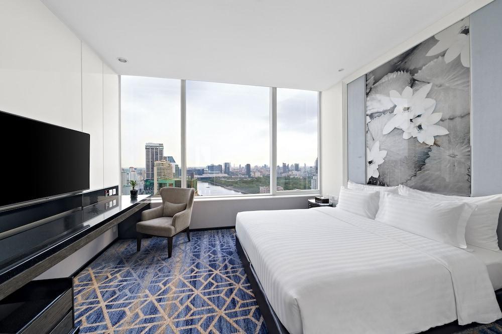 Grande Centre Point Hotel Terminal 21 Room Type - Executive Suite for 4 persons Grande Centre Point Hotel Terminal 21 Room Type - Executive Suite for 4 persons