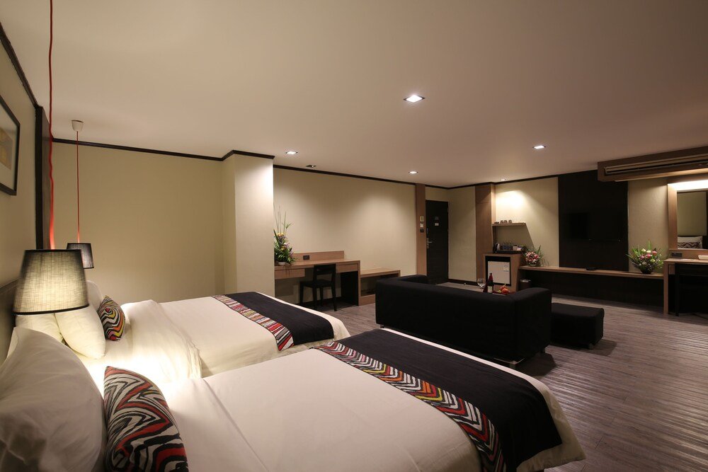 Bangkok Inter Place Hotel Room Type - Deluxe Family