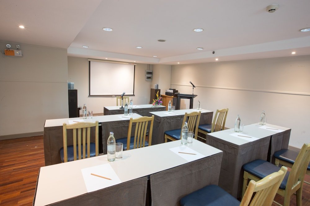 Seasons Siam Hotel Bangkok Hotel Price Address Reviews