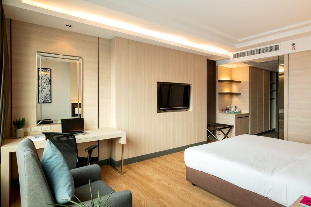 Jasmine Resort Hotel Bangkok - Tap to explore photos