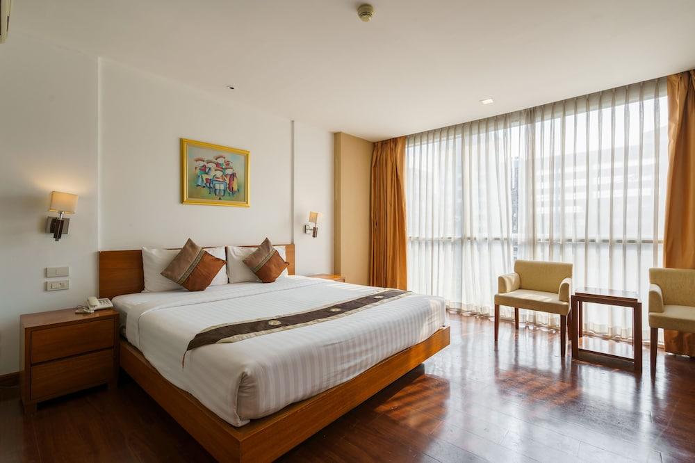 LANTANA RESORT HOTEL Room Type - Standard Double Room, 1 King Bed