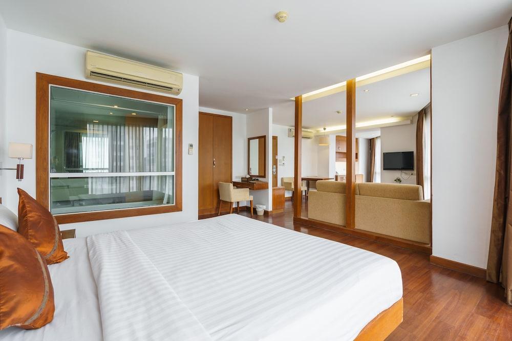 LANTANA RESORT HOTEL Room Type - Executive Suite