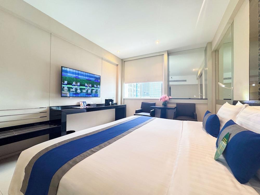 Mandarin Hotel Managed by Centre Point Room Type - EXECUTIVE ROOM