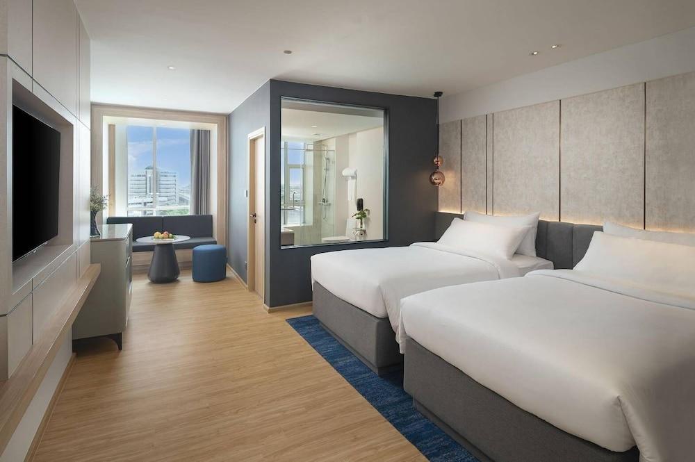Miracle Grand Convention Hotel Room Type - Deluxe Twin