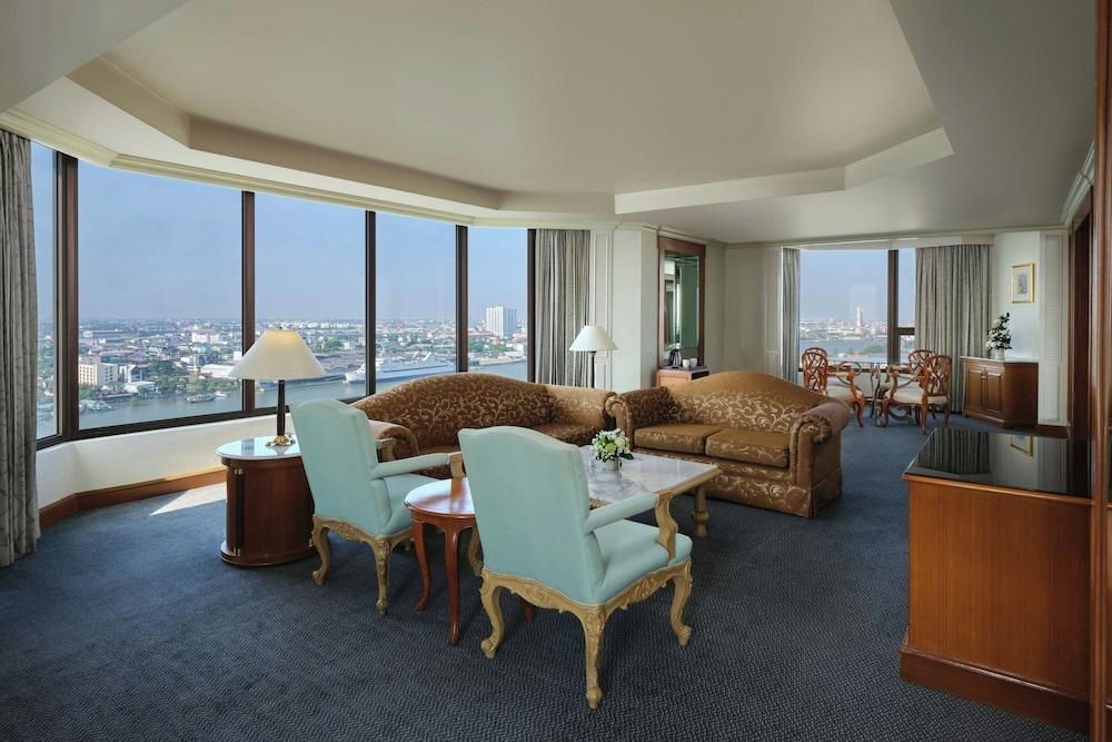 Montien Riverside Hotel Bangkok Room Type - Deluxe Suite, 1 Bedroom, River View Montien Riverside Hotel Bangkok Room Type - Deluxe Suite, 1 Bedroom, River View
