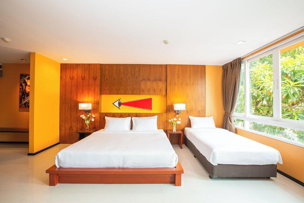 MeStyle Place Hotel Room Type - Deluxe Triple Room, Balcony