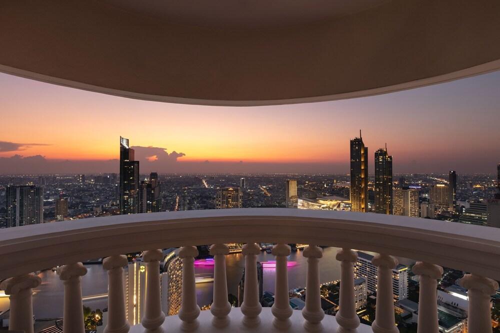 lebua at State Tower Room Type - lebua Premium Suite River View - 51st - 52 nd floor