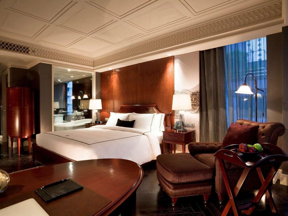 Hotel Muse Bangkok Langsuan Sha Extra Plus Bangkok Start From Thb 328 Per Night Price Address Reviews