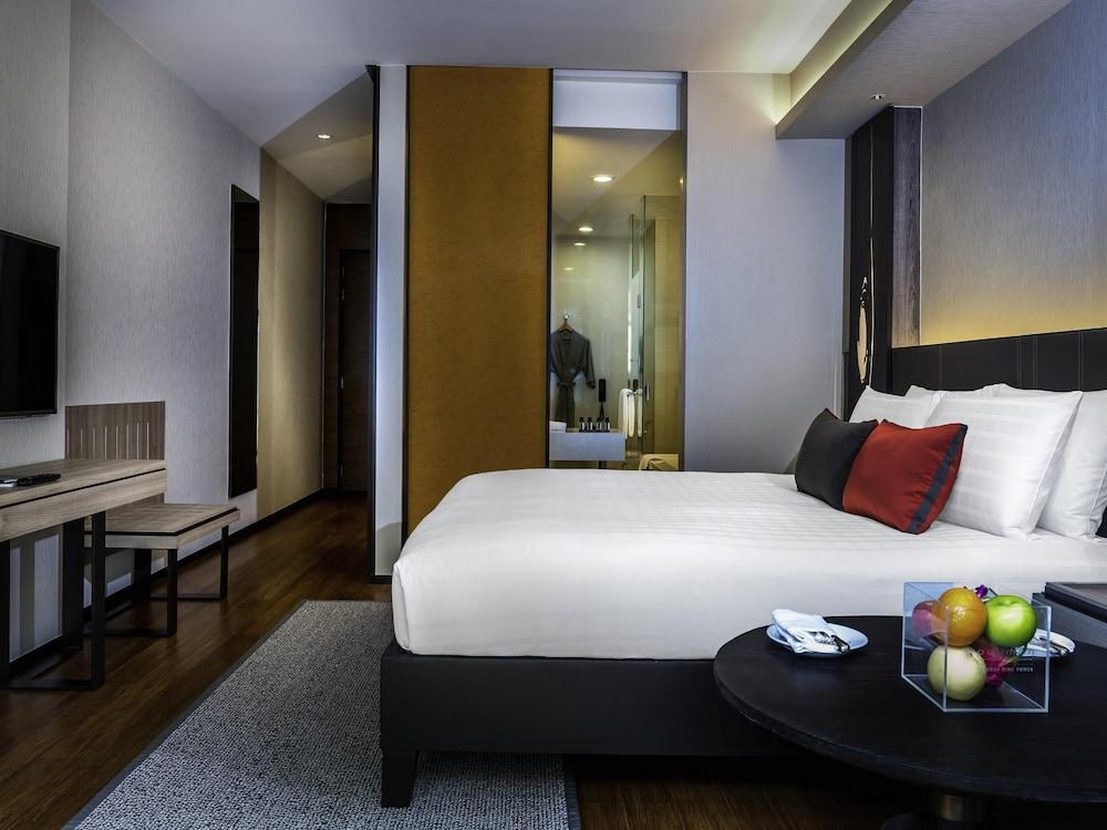 Pullman Bangkok King Power Hotel Room Type - Deluxe King
