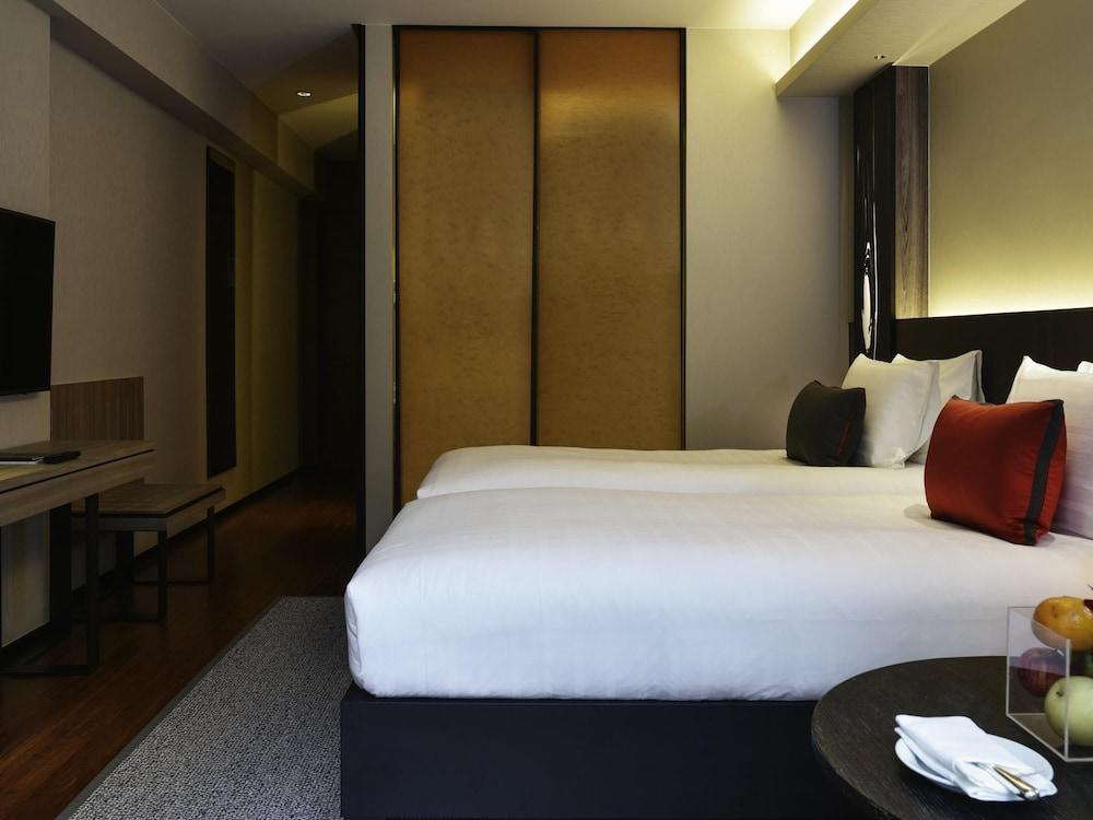 Pullman Bangkok King Power Hotel Room Type - Deluxe Twin Room
