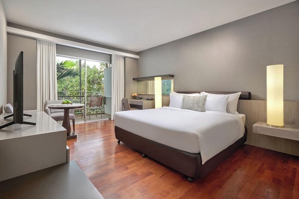 The Park Nine Hotel Srinakarin Room Type - Superior Studio, 1 King Bed, Non Smoking The Park Nine Hotel Srinakarin Room Type - Superior Studio, 1 King Bed, Non Smoking