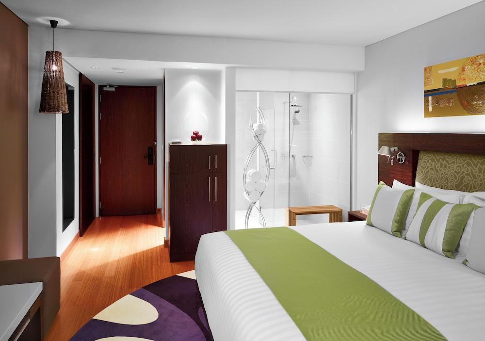 NH Bangkok Asoke Room Type - Superior Skyline Room