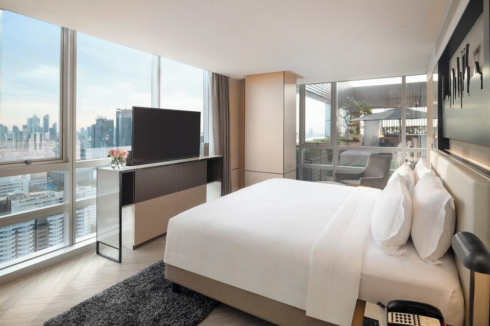 Pathumwan Princess Hotel Room Type - Pathumwan Terrace Suite Pathumwan Princess Hotel Room Type - Pathumwan Terrace Suite