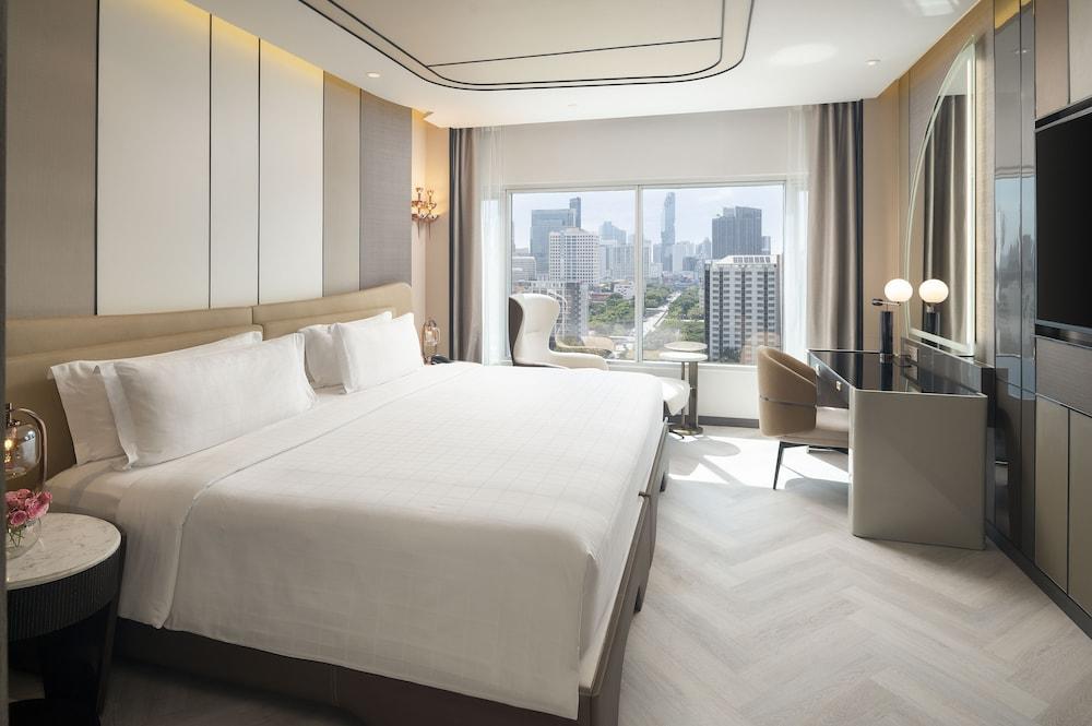 Pathumwan Princess Hotel Room Type - One Bedroom Premier Suite King