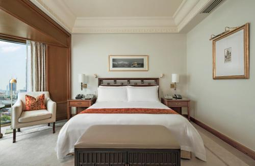 The Peninsula Bangkok - Tap to explore photos