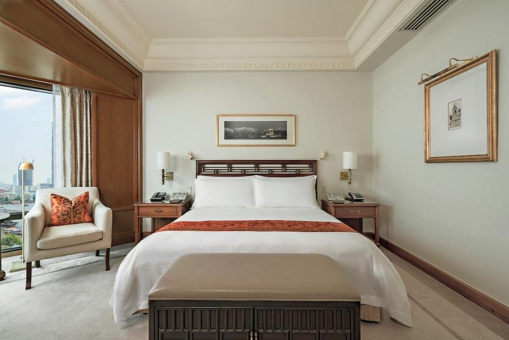 The Peninsula Bangkok Room Type - Deluxe Suite King