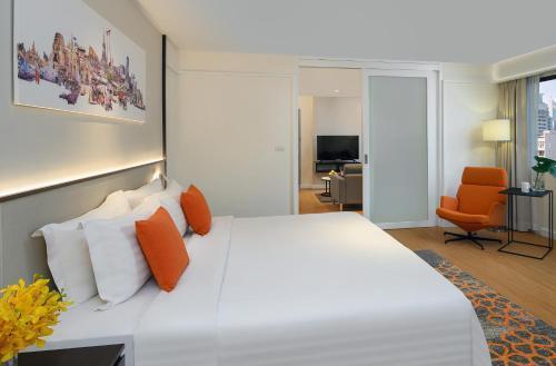 Parkroyal Suites Bangkok - Tap to explore photos