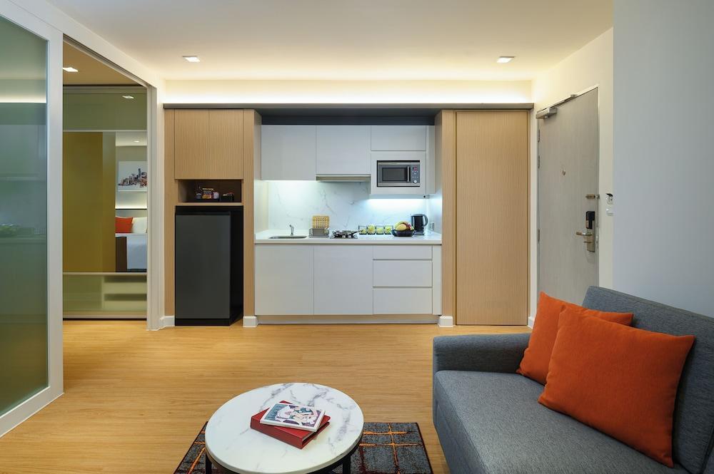 Parkroyal Suites Bangkok Room Type - Studio Premier Suite Twin