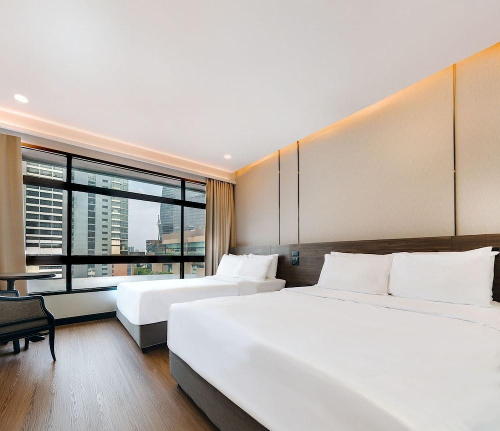 Pinnacle Lumpini Park Hotel Room Type - Family Room with Two Queen Pinnacle Lumpini Park Hotel Room Type - Family Room with Two Queen