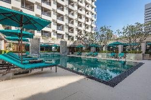 Holiday Inn Bangkok Bangkok Price Address Reviews