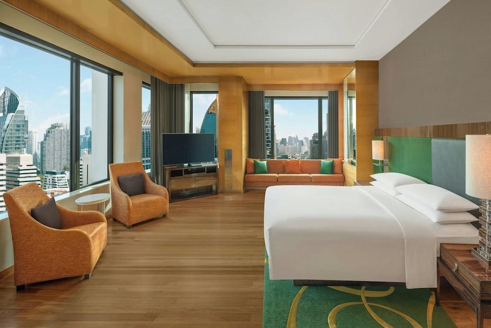 Renaissance Bangkok Ratchaprasong Hotel Room Type - Club Studio Suite, 1 Double Bed