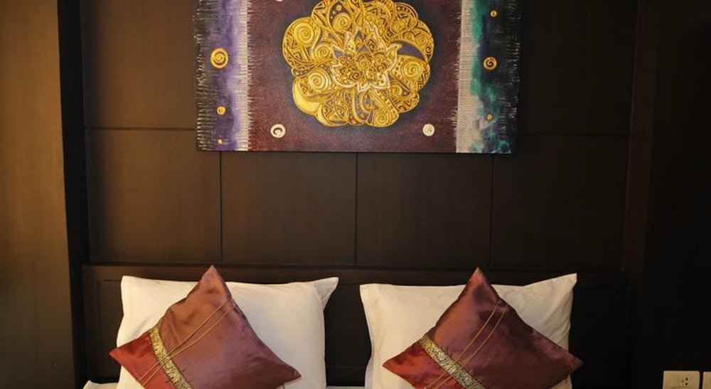 Regent Suvarnabhumi Hotel Room Type - Superior Double or Twin with Breakfast and Airport Transfer Regent Suvarnabhumi Hotel Room Type - Superior Double or Twin with Breakfast and Airport Transfer
