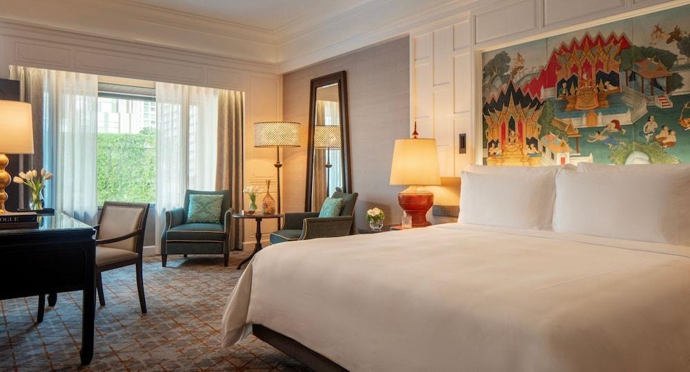 Anantara Siam Bangkok Hotel ~ Room Type - Deluxe Room Anantara Siam Bangkok Hotel ~ Room Type - Deluxe Room
