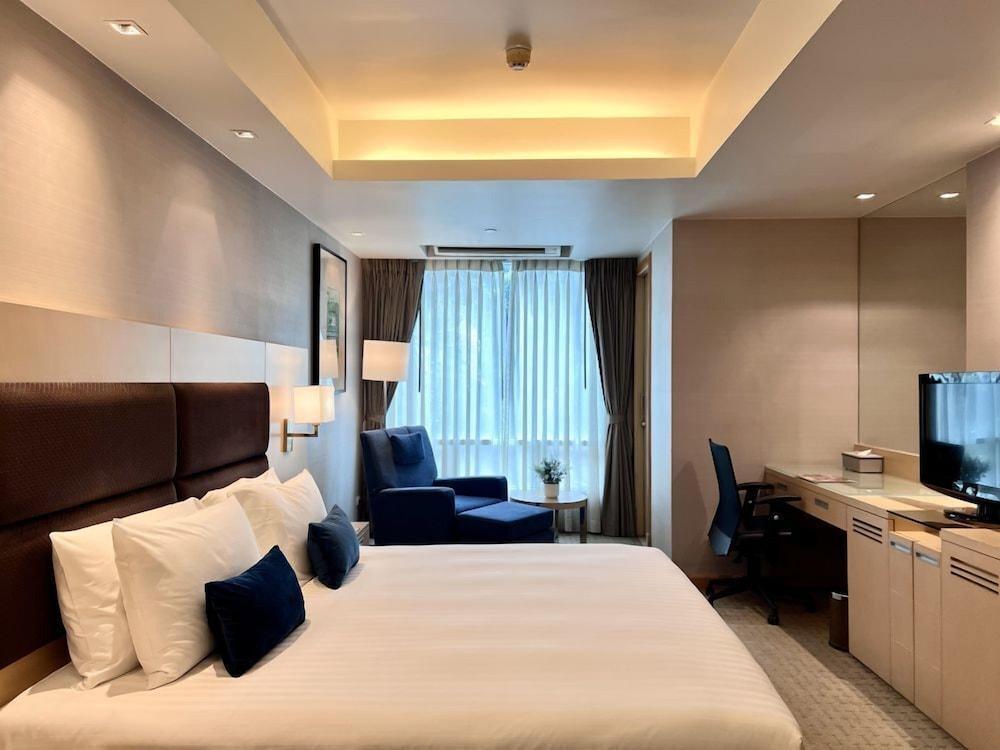 Sora Resort & Suites Sukhumvit Room Type - Deluxe Room (City View)