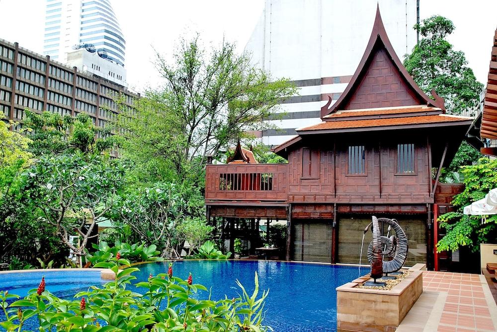 The Rose Hotel Bangkok - Tap to explore photos