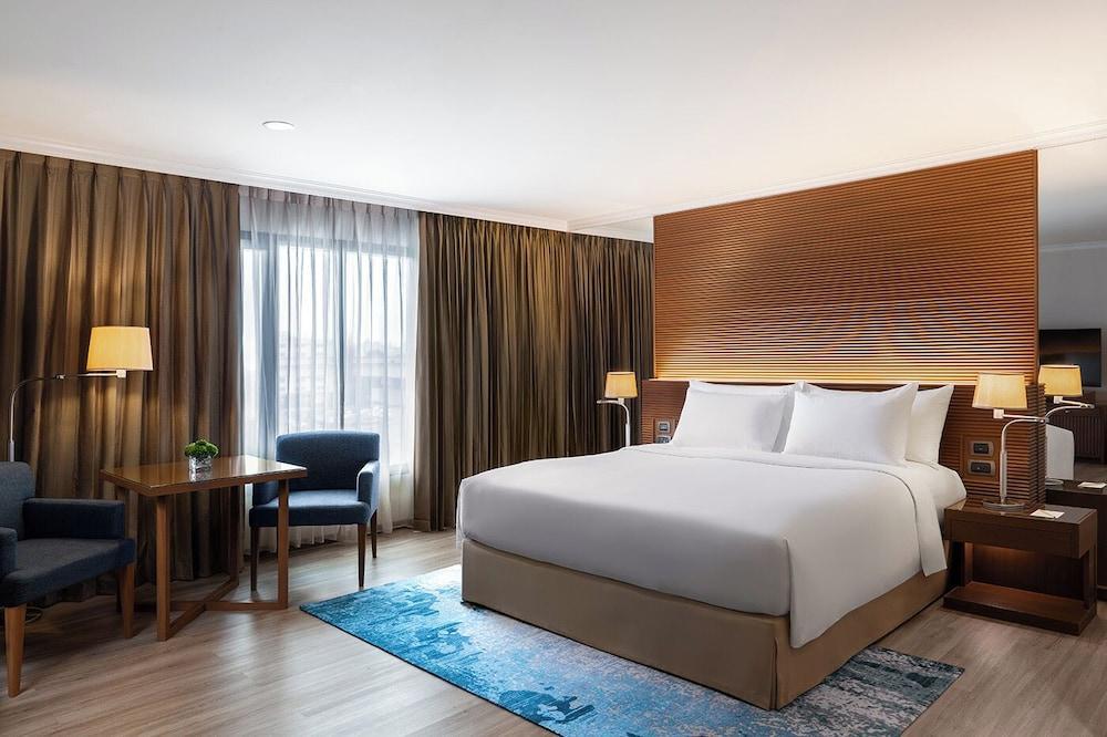 Dusit Princess Srinakarin Bangkok Room Type - Junior Suite King with Exclusive Benefits