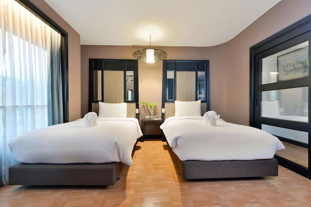 Royal View Resort Room Type - Royal Suite With Breakfast Twin Bed
