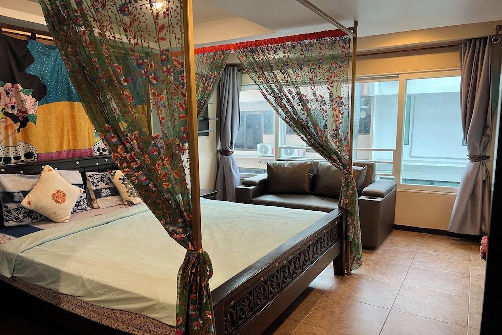 Sabai Sabai @ Sukhumvit Hotel Room Type - Deluxe