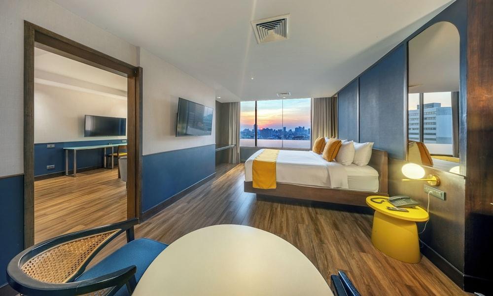 Graph Hotel Room Type - Junior Suite
