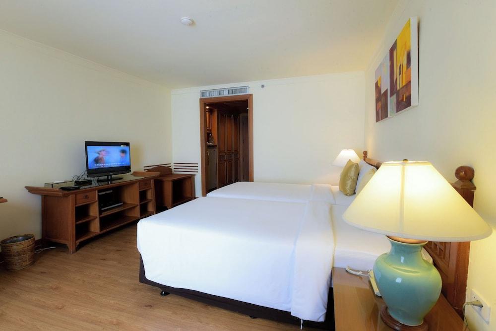 Silom Serene A Boutique Hotel Room Type - Deluxe Twin Room